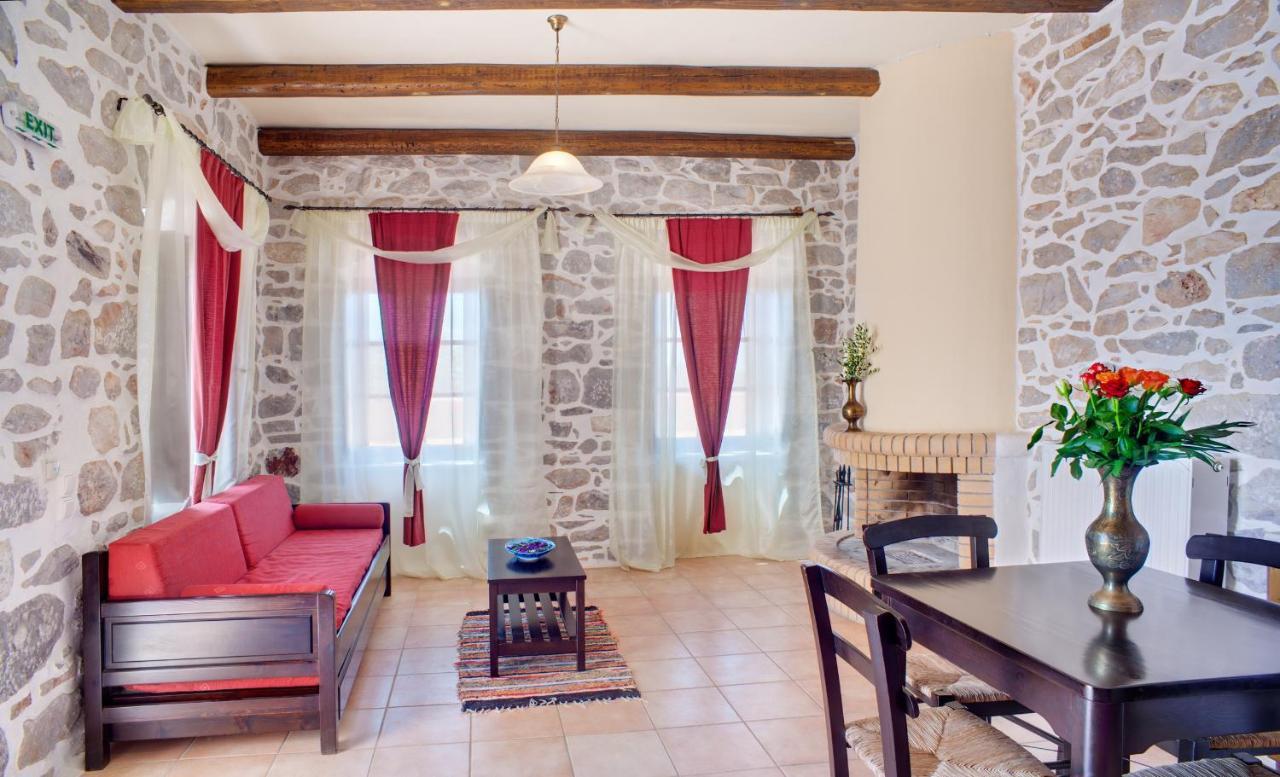 Guesthouse Toxotis Pírgos Dhiroú Zewnętrze zdjęcie